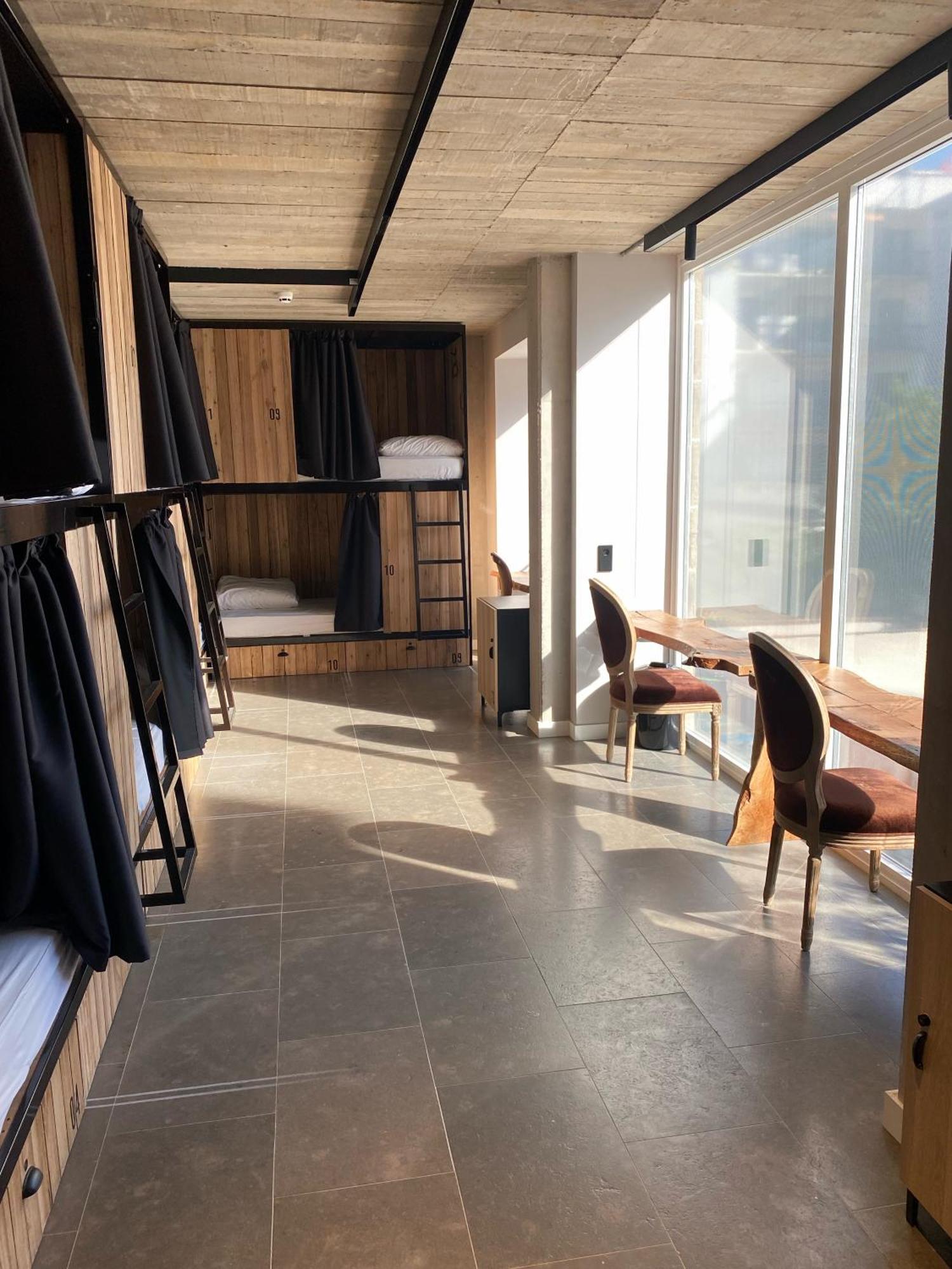 Zarautz Surf House Hostel Eksteriør bilde