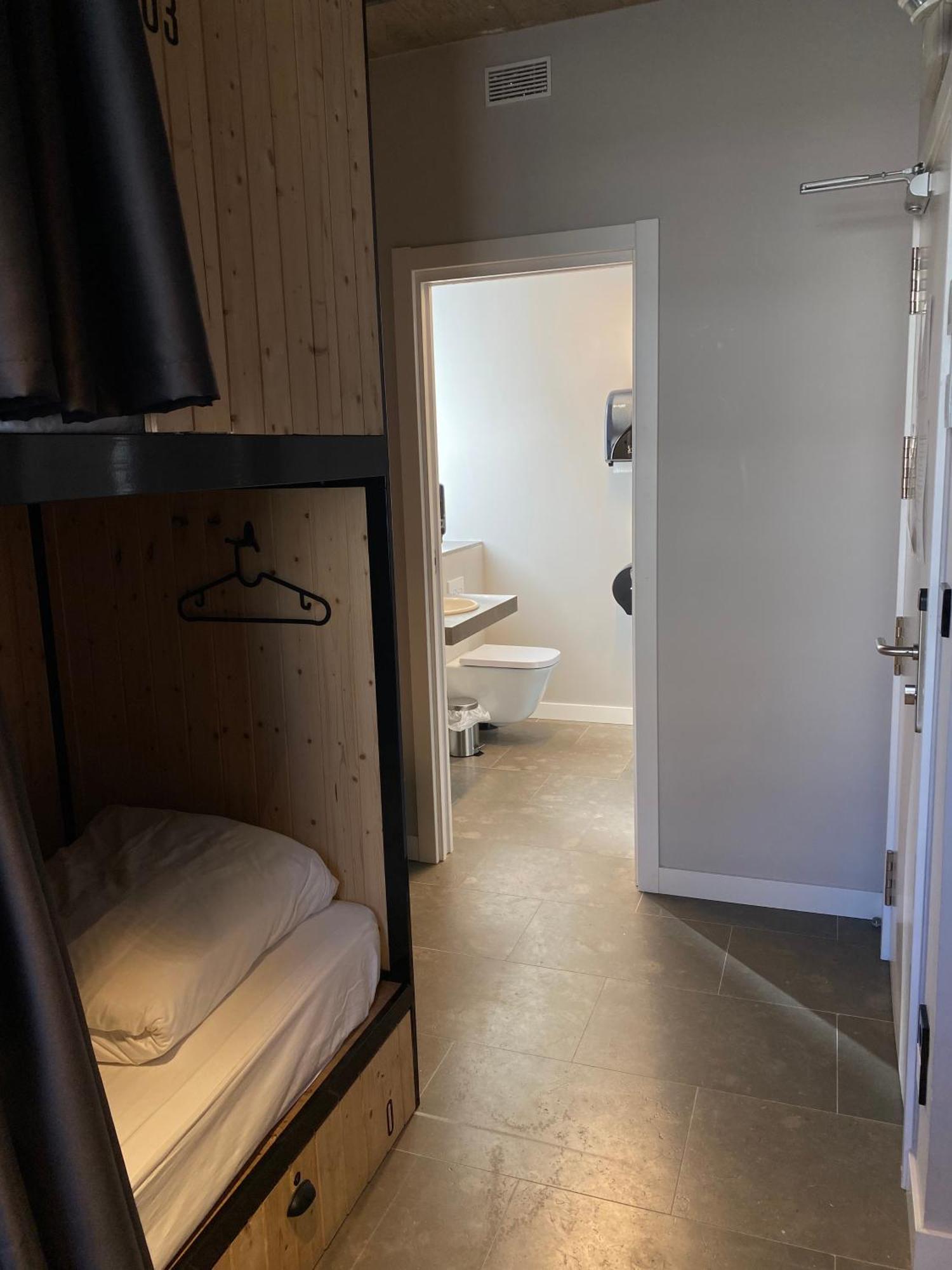 Zarautz Surf House Hostel Eksteriør bilde